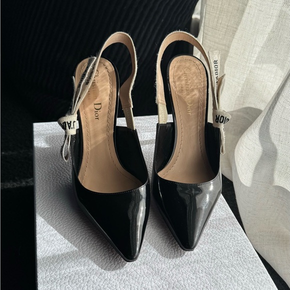 J'ADIOR SLINGBACK PUMP BLACK PATENT CALFSKIN - Picture 1 of 12